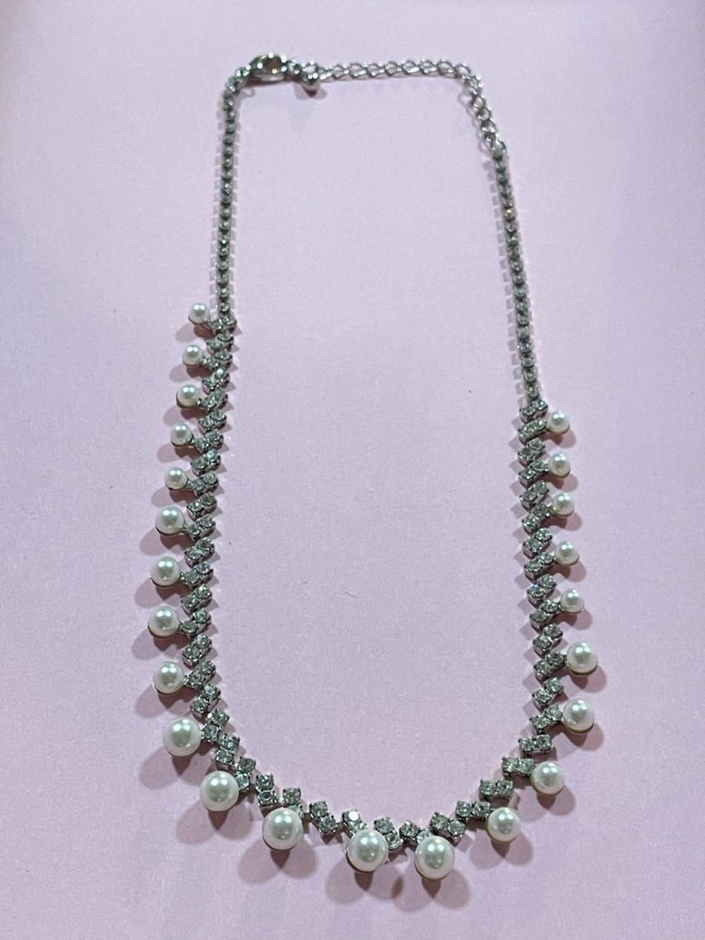 Costume Faux Pearl Rhinestone Silver Tone Necklace #9697